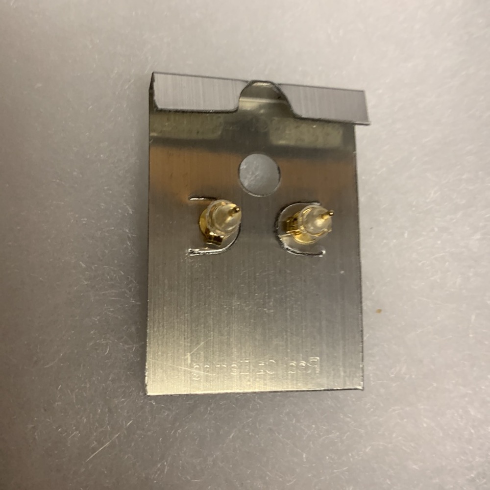 Pair of Real Square Cz Earrings - Picture 3 of 5